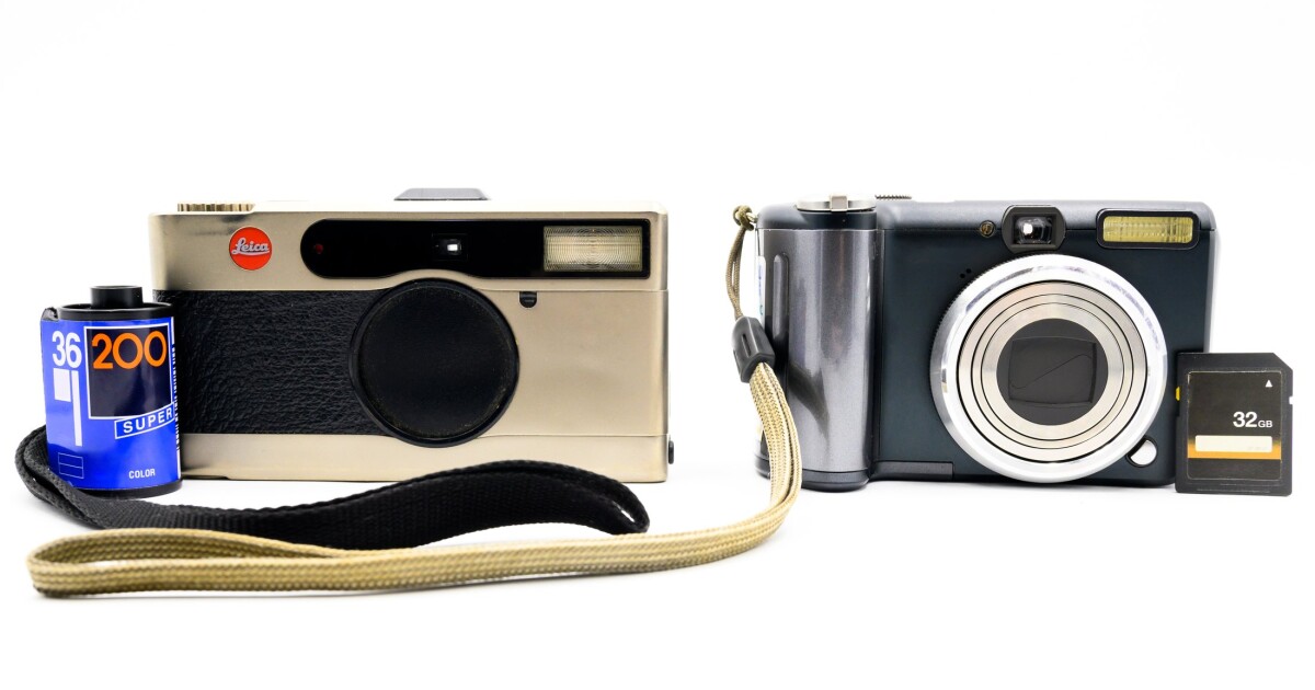China online compact camera sales grew 58%, mostly on price